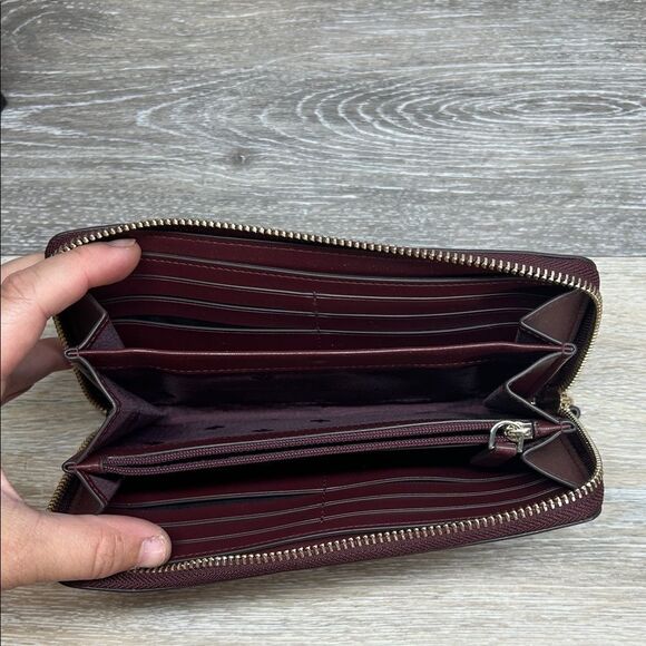 4878-4 Kate Spade Lavender and Maroon Floral Wallet - Picture 8 of 12